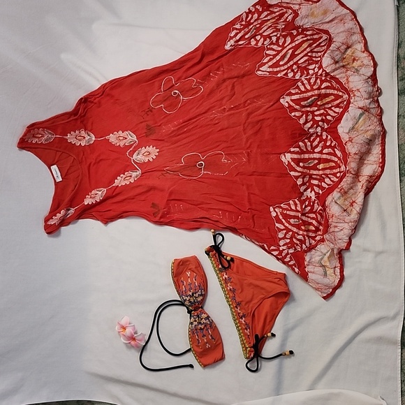 Abercrombie String Bikini with CW Classics Cover-up - Picture 1 of 16